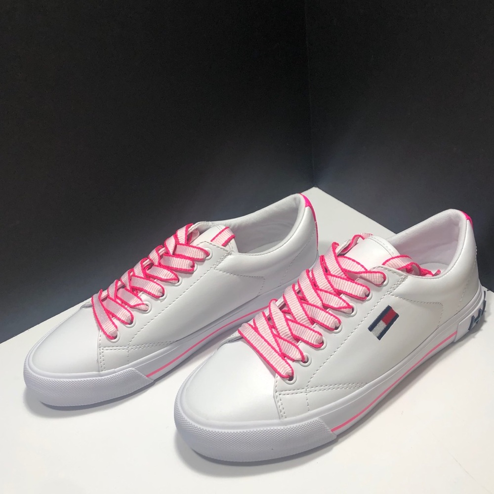 NEW⭐️⭐️⭐️TOMMY HILFIGER FLINT SNEAKERS - Picture 7 of 14